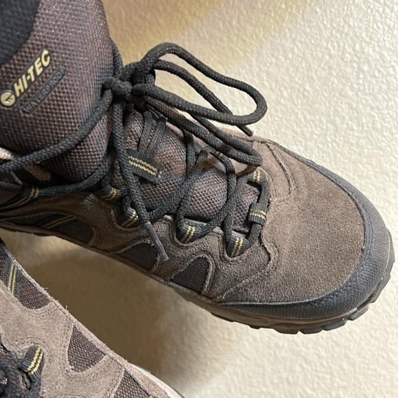 HiTec men’s 9.5 - Picture 4 of 8